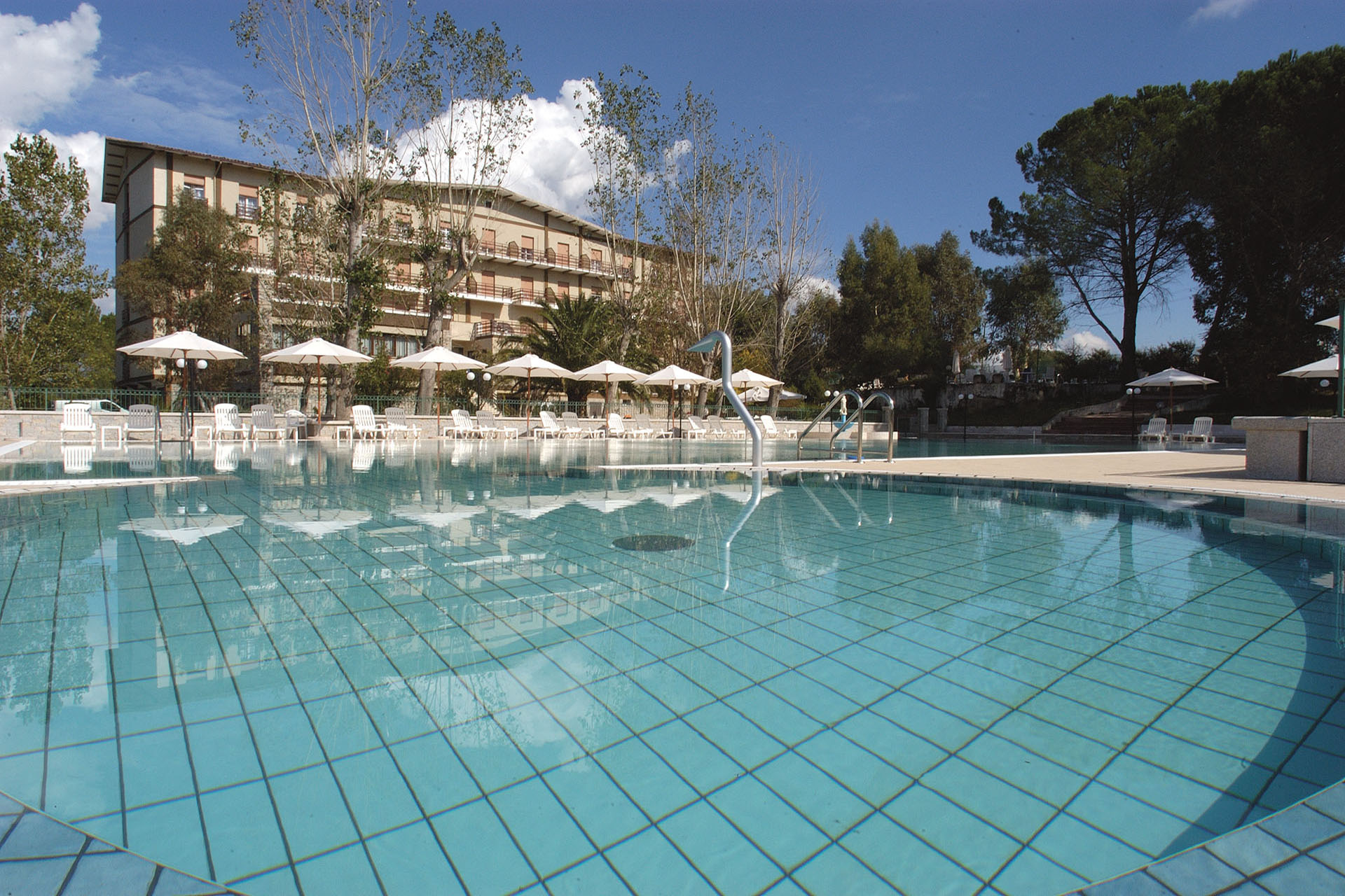 Hotel e piscina termale