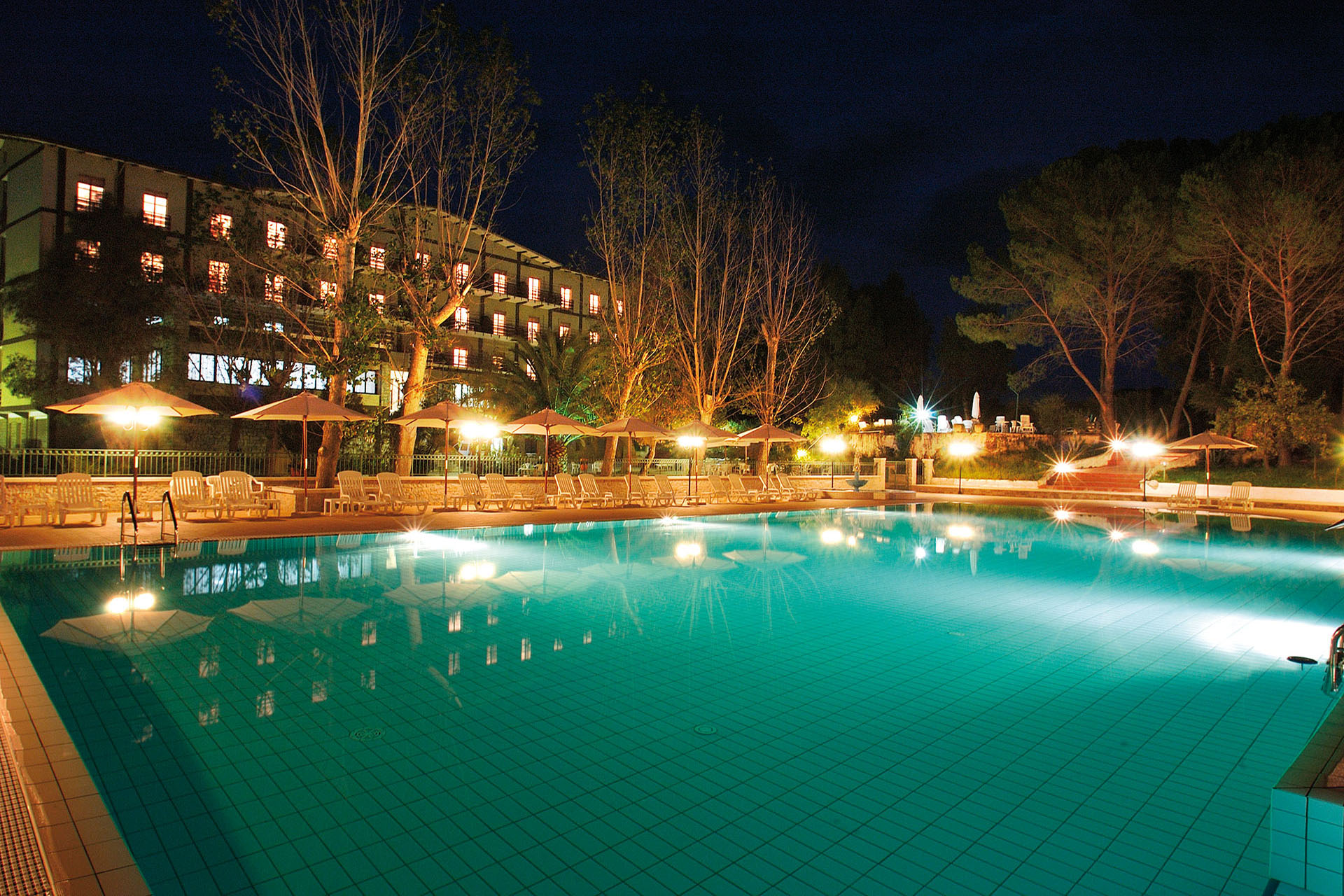 Veduta notturna hotel