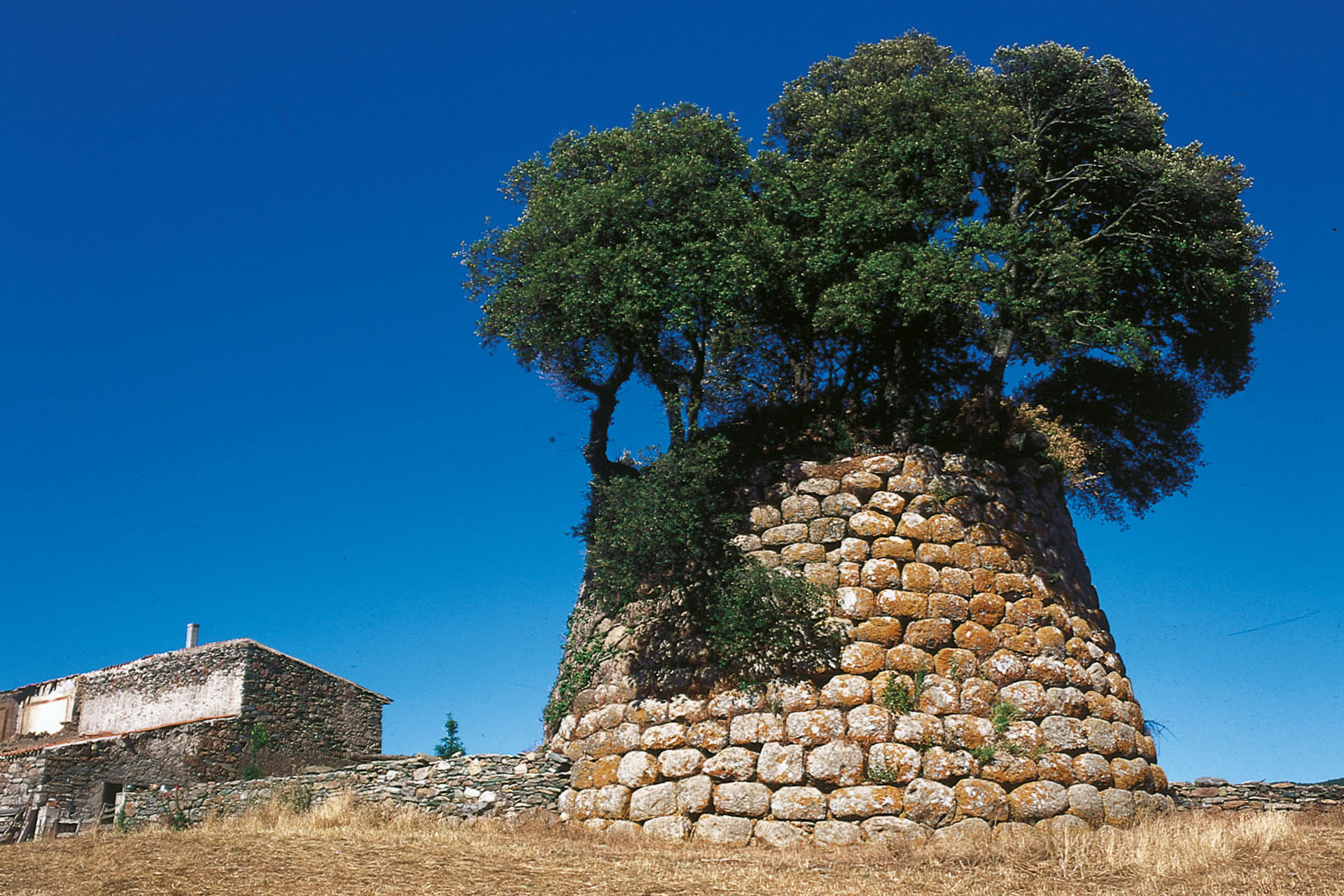 Nuraghe d'Erismanzanu