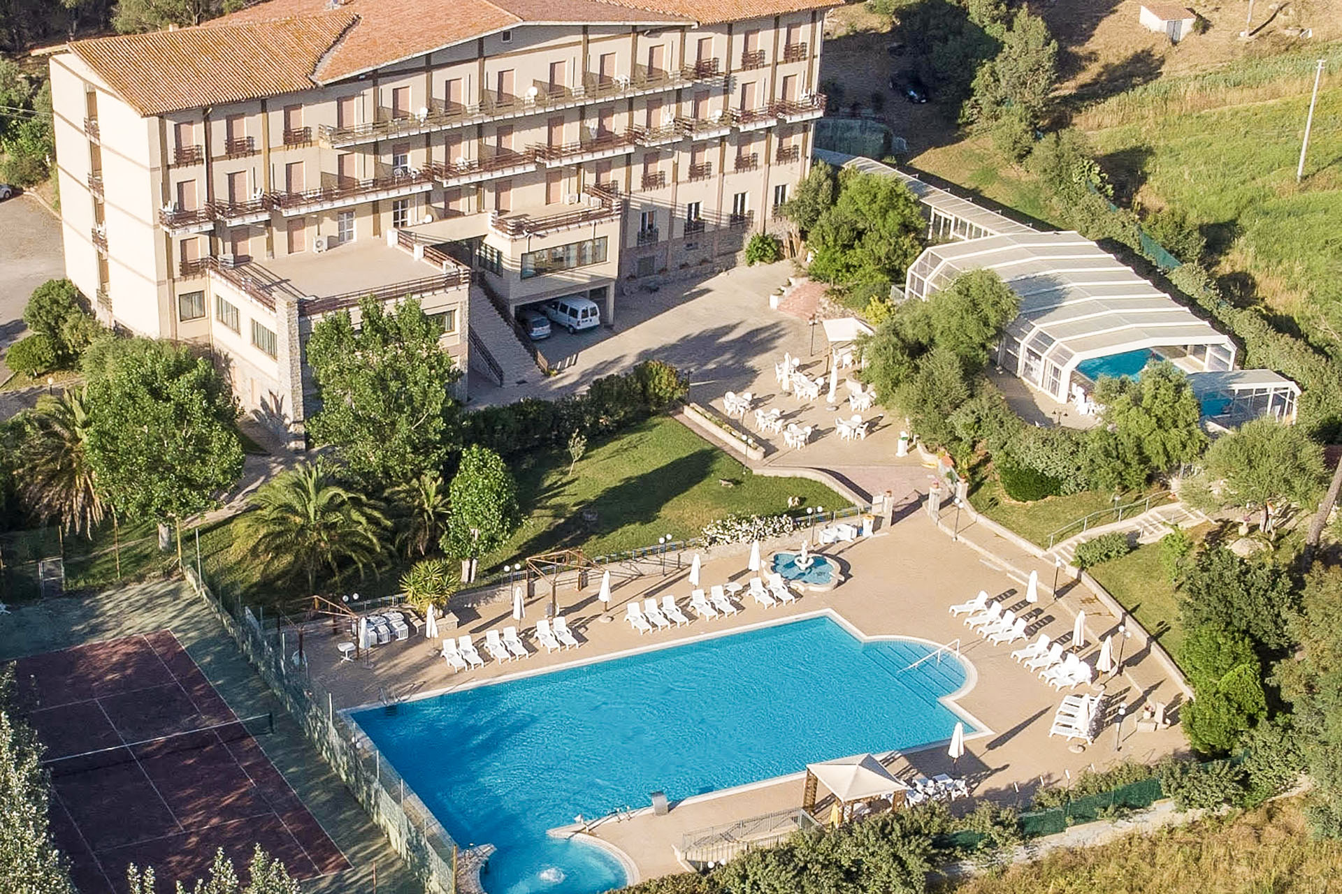 Hotel e piscina termale